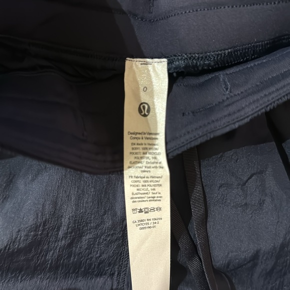 License to Train HR Lightweight Short 4” - Picture 9 of 11